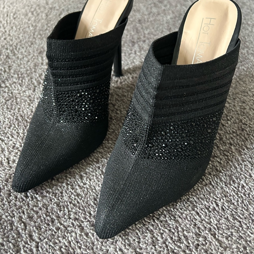 Hot Tomato Black Heeled Mules with Ribbed Detailing